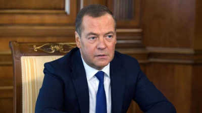 Медведев пригрозил трем странам катастрофой за поддержку Украины
